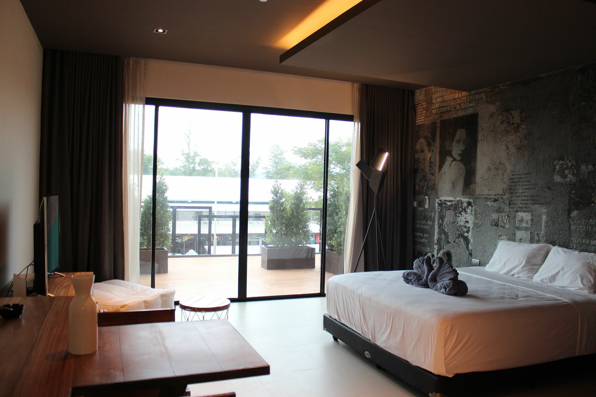 Ferienwohnung Little Paris Phuket Exterior foto